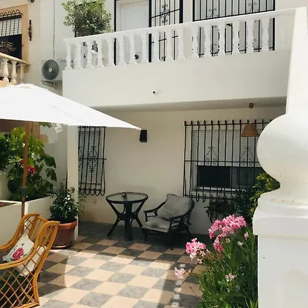 Salinas Apartment